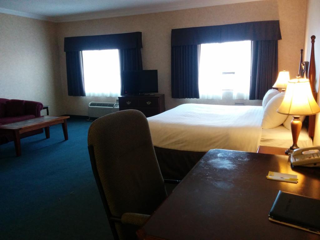 Days By Wyndham East Lakeview 3* Toronto
