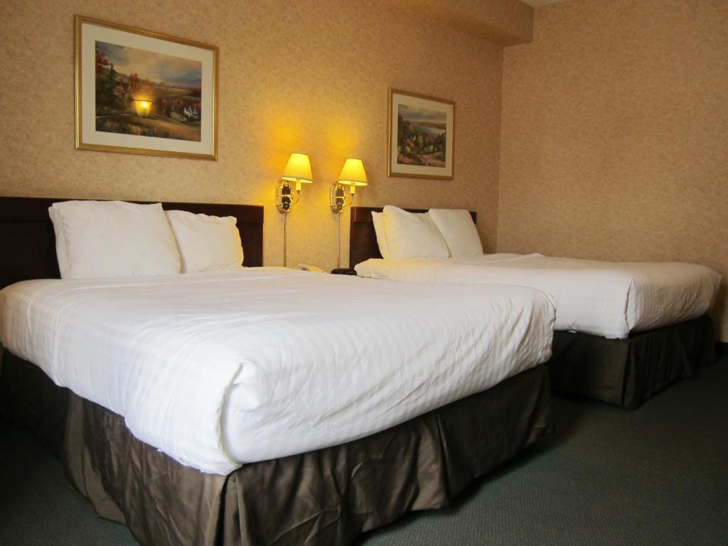 Hotel Days By Wyndham East Lakeview 3*
